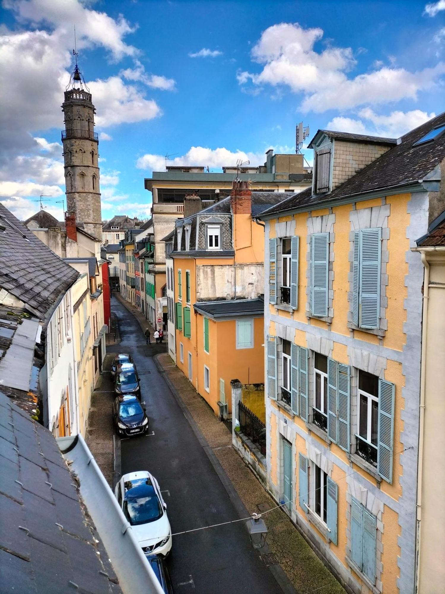 La Roseraie, Loft 3 Etoiles, Calme Et Ensoleille Au Pied Des Pyrenees บาญเญอ-เดอ-บีกอร์ ภายนอก รูปภาพ
